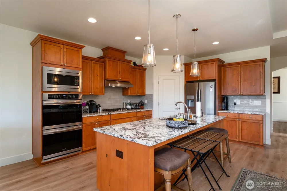 160 Windy River Kalama, WA 98625