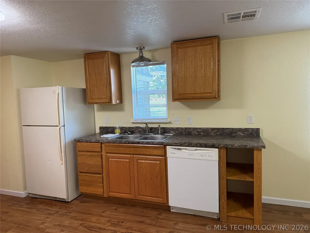 415 S 12 STREET McAlester, OK 74501
