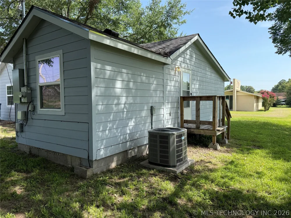 415 S 12 STREET McAlester, OK 74501