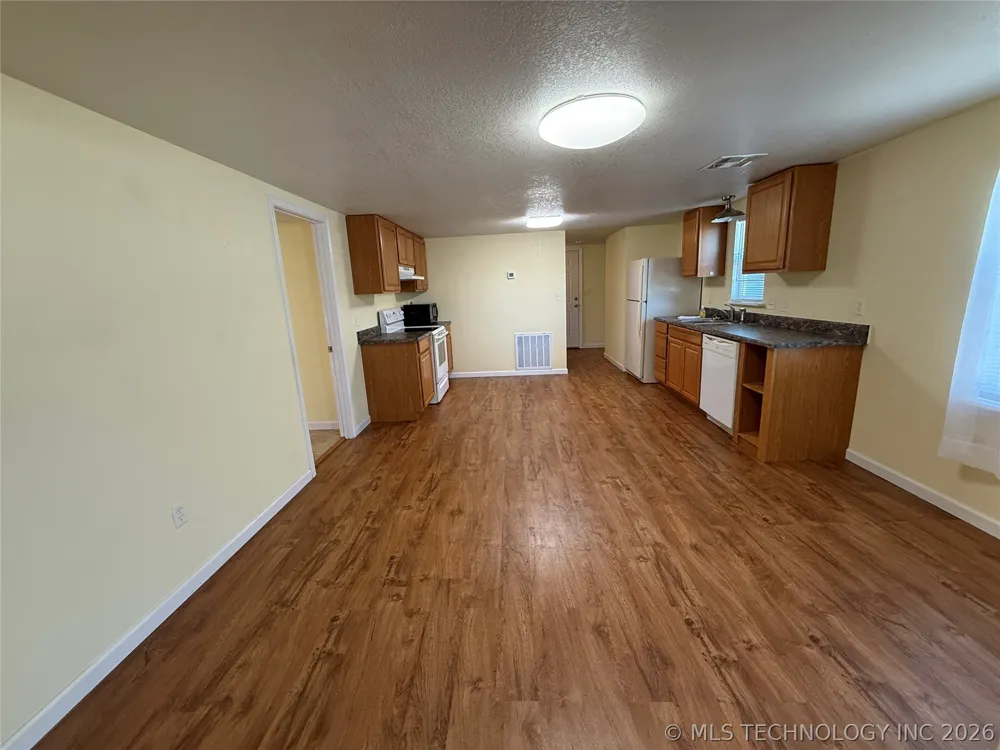 415 S 12 STREET McAlester, OK 74501