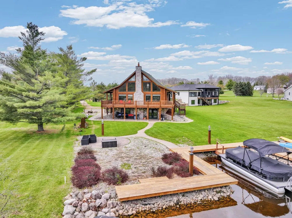 1085 Bundy Drive Broomfield Township, MI 48893