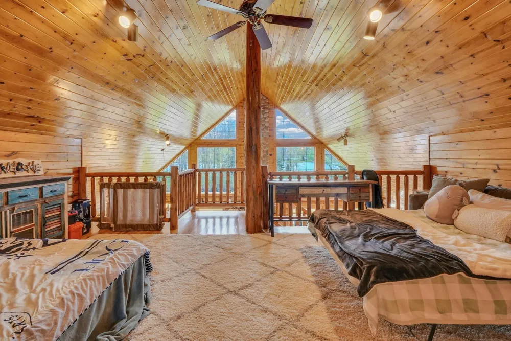 1085 Bundy Drive Broomfield Township, MI 48893
