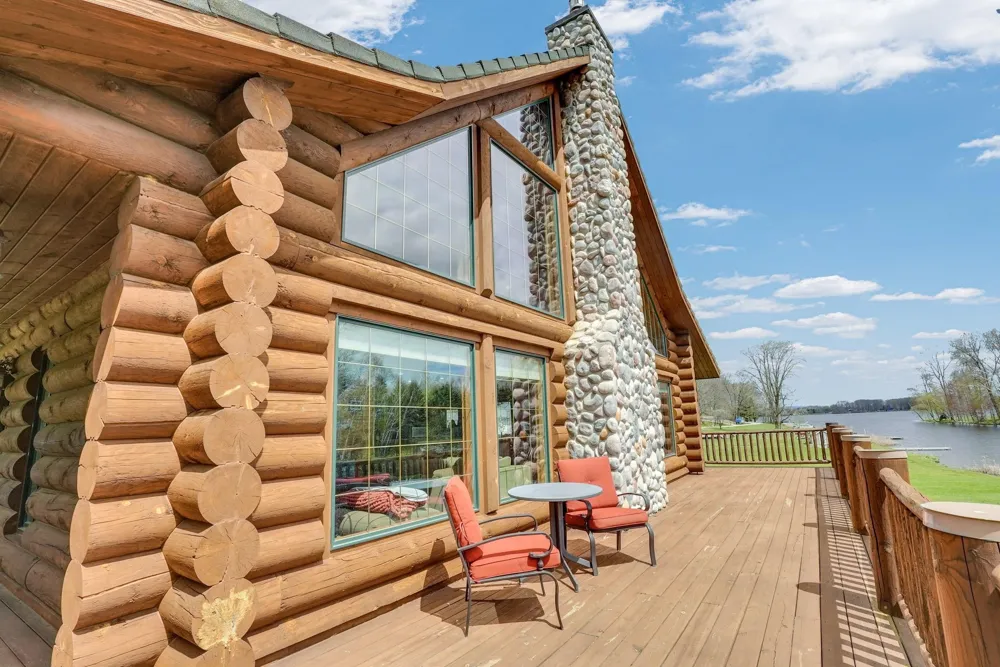 1085 Bundy Drive Broomfield Township, MI 48893