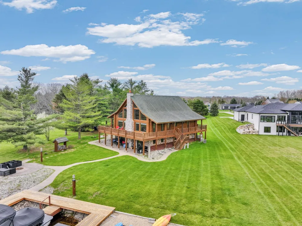 1085 Bundy Drive Broomfield Township, MI 48893