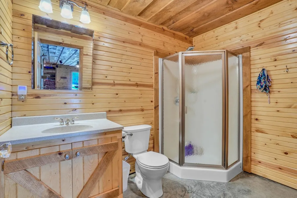 1085 Bundy Drive Broomfield Township, MI 48893