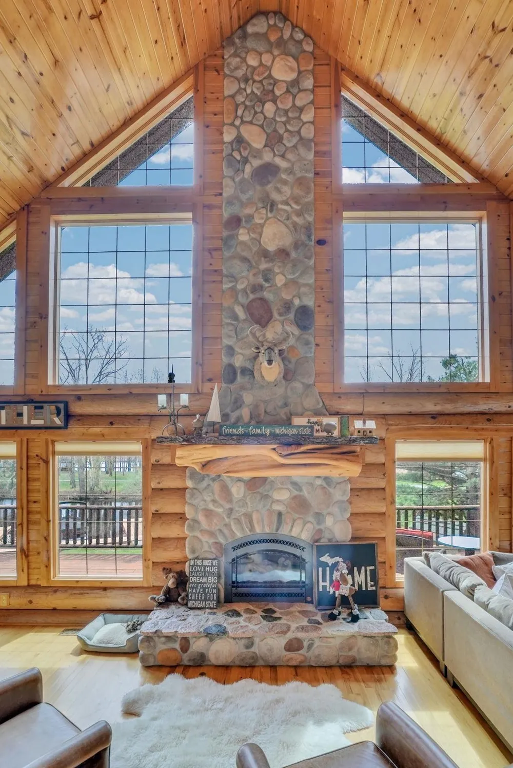 1085 Bundy Drive Broomfield Township, MI 48893
