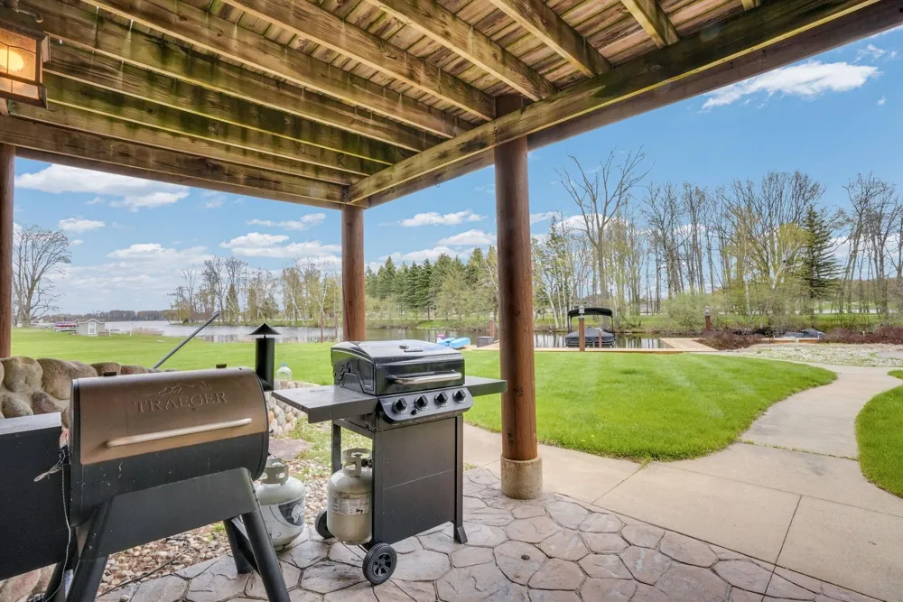 1085 Bundy Drive Broomfield Township, MI 48893