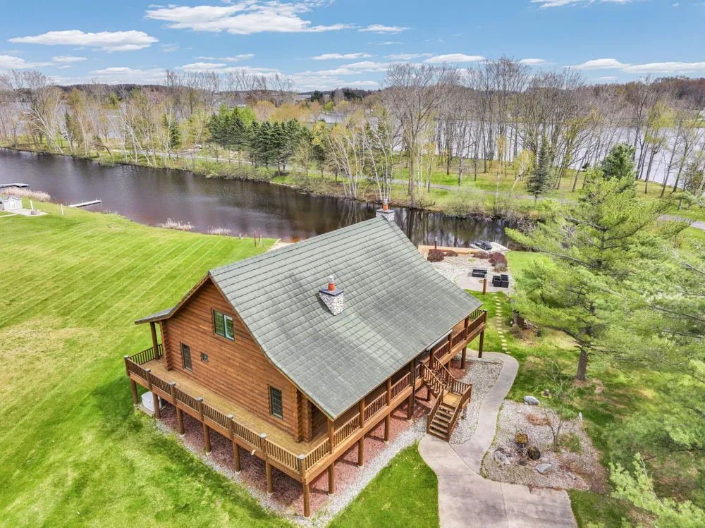 1085 Bundy Drive Broomfield Township, MI 48893