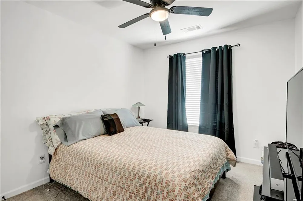 5356 Creekview Way Ellenwood, GA 30294
