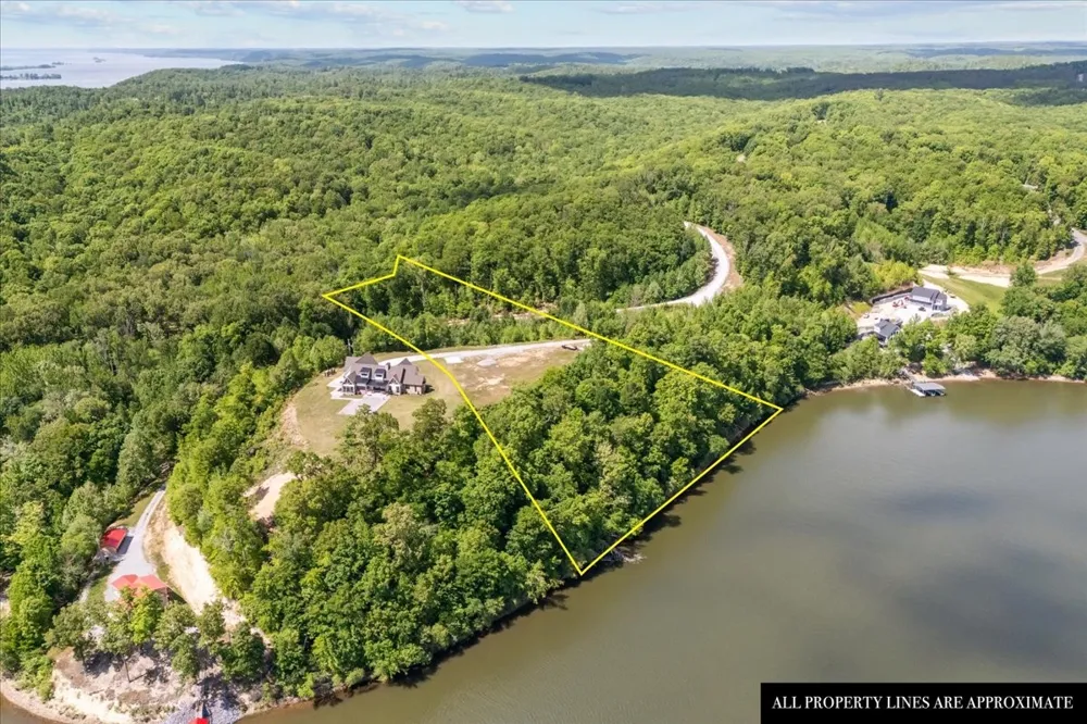 0 Blacks Bluff Stewart, TN 37175