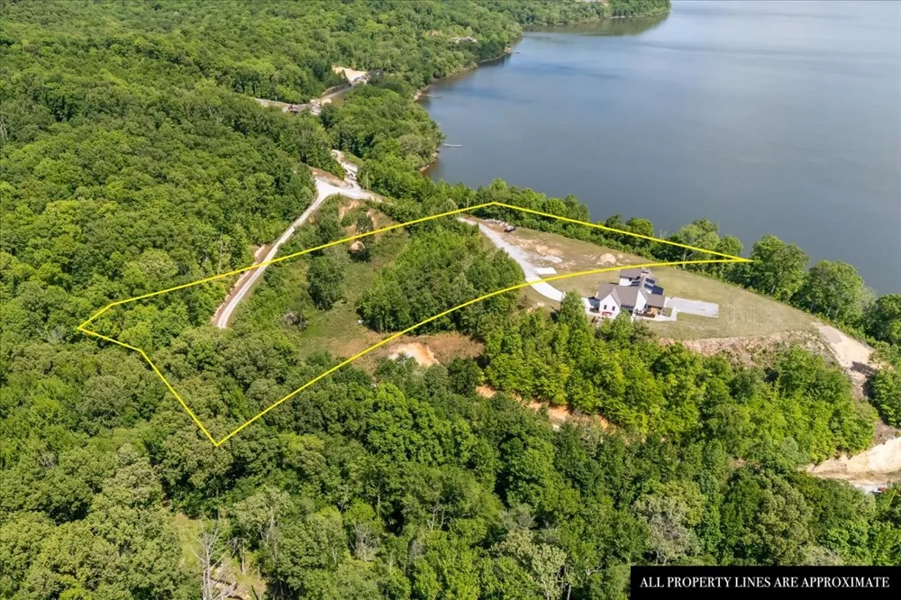 0 Blacks Bluff Stewart, TN 37175