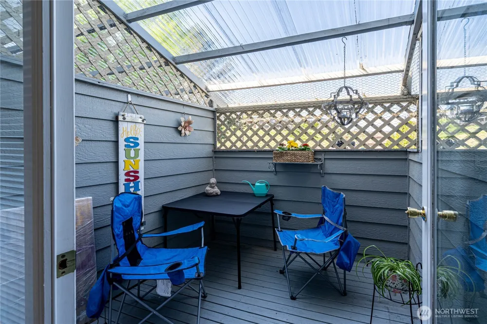 433 W Webster Avenue Chelan, WA 98816