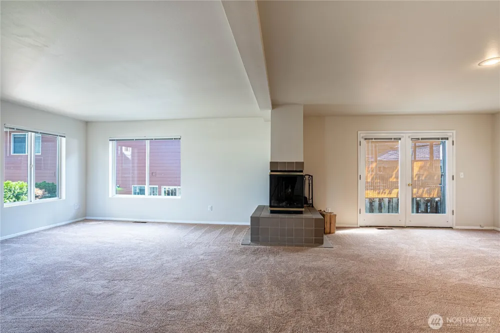 433 W Webster Avenue Chelan, WA 98816