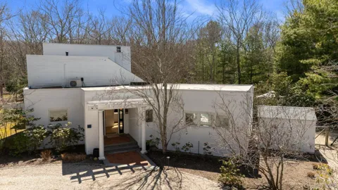 35 Ely Brook Road