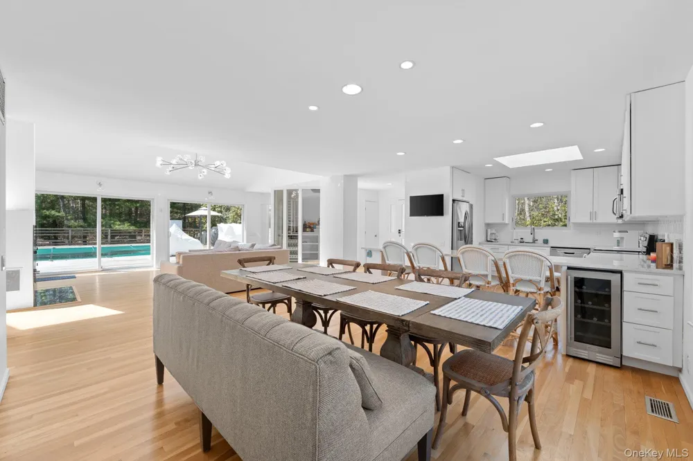 35 Ely Brook Road East Hampton, NY 11937