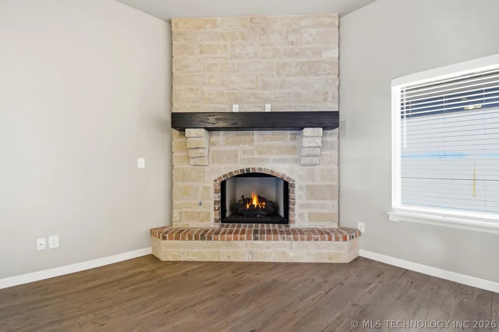 10888 S 279th EastAvenue Coweta, OK 74008
