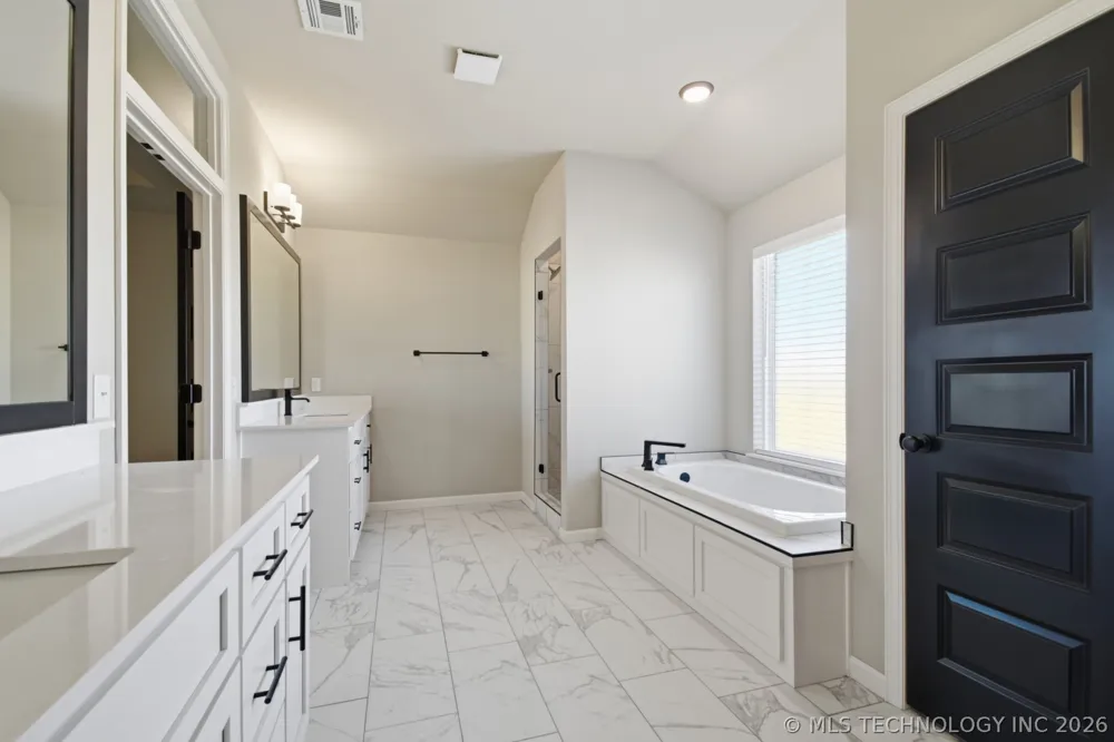 10888 S 279th EastAvenue Coweta, OK 74008