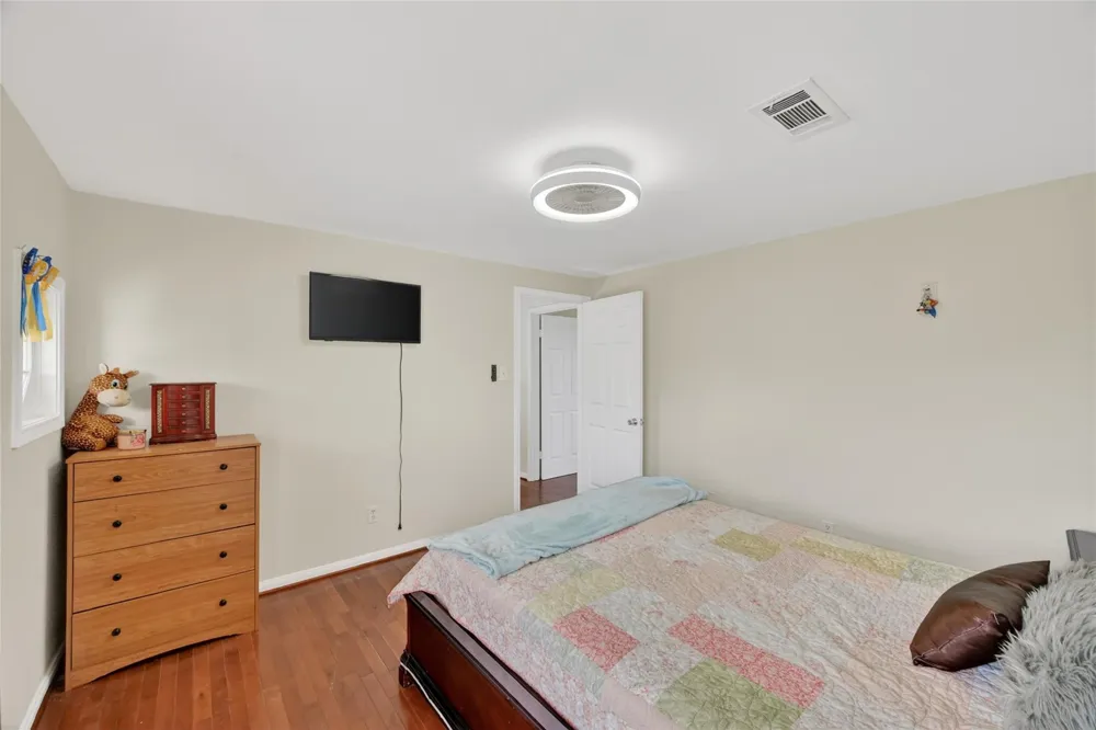 6072 County Road 122 Hallettsville, TX 77964