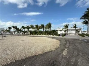 325 Calusa St Key Largo, FL 33037