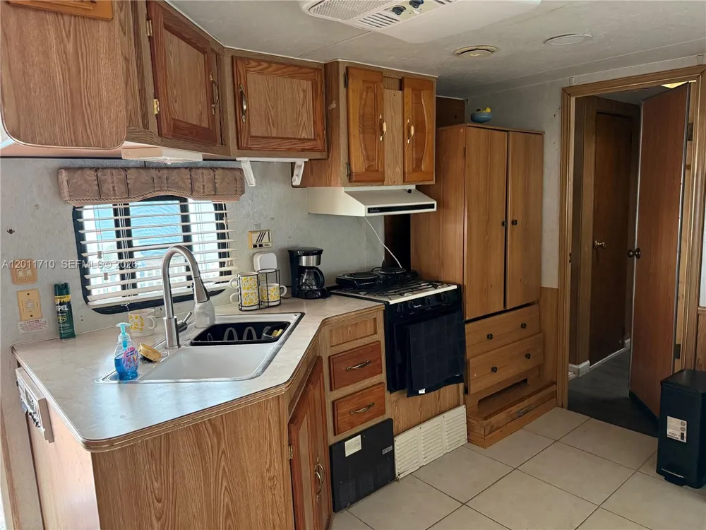 325 Calusa St Key Largo, FL 33037