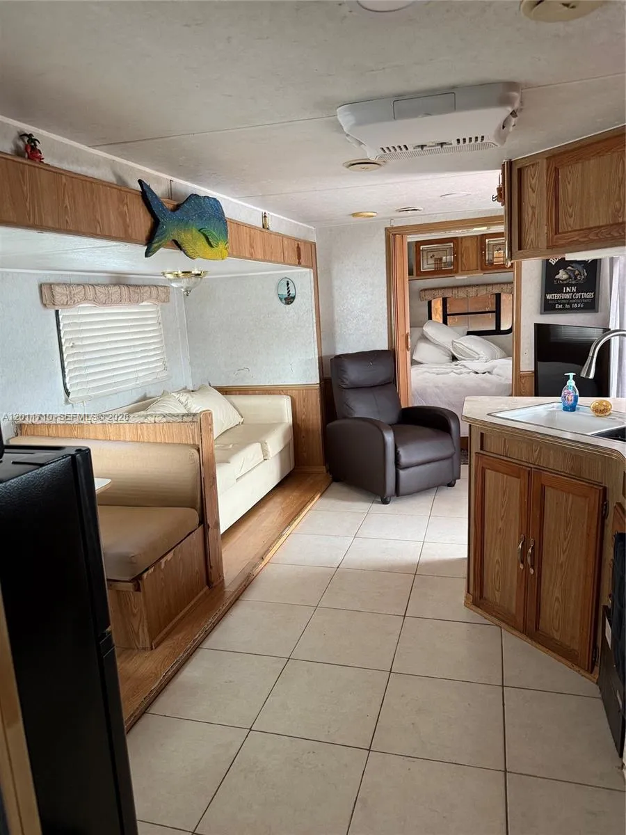325 Calusa St Key Largo, FL 33037