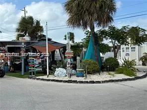 325 Calusa St Key Largo, FL 33037