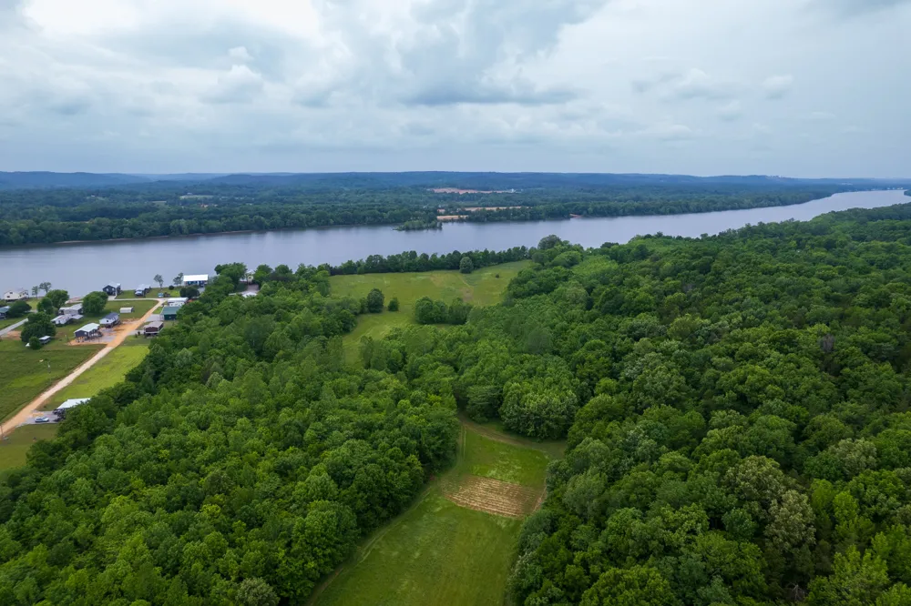 1182 Lego School Rd Linden, TN 37096