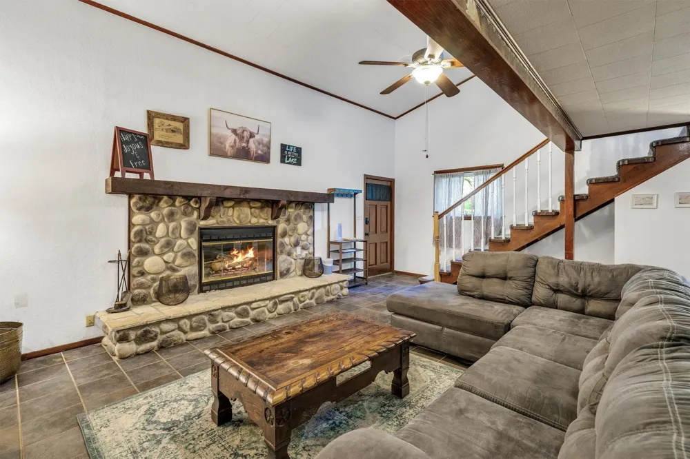 112 Two Feather Whitney, TX 76692