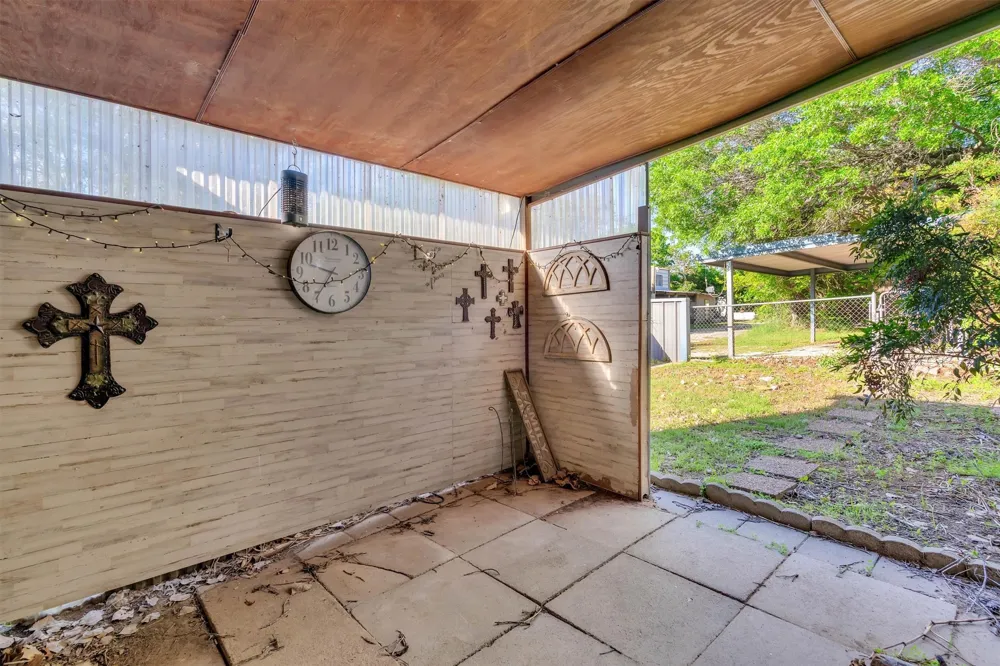 112 Two Feather Whitney, TX 76692