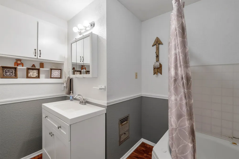 112 Two Feather Whitney, TX 76692