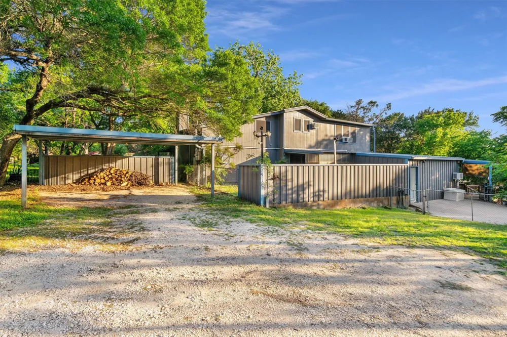 112 Two Feather Whitney, TX 76692