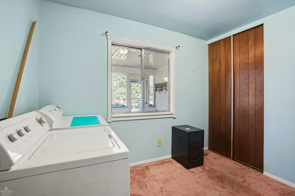 1592 Oakwood Drive Sage Township, MI 48624