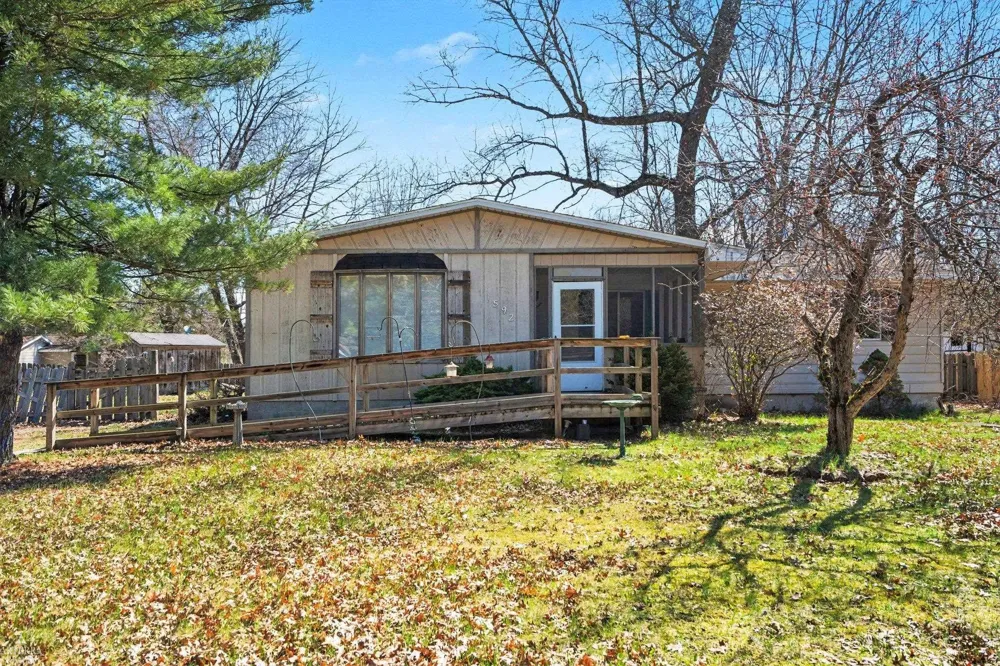 1592 Oakwood Drive Sage Township, MI 48624