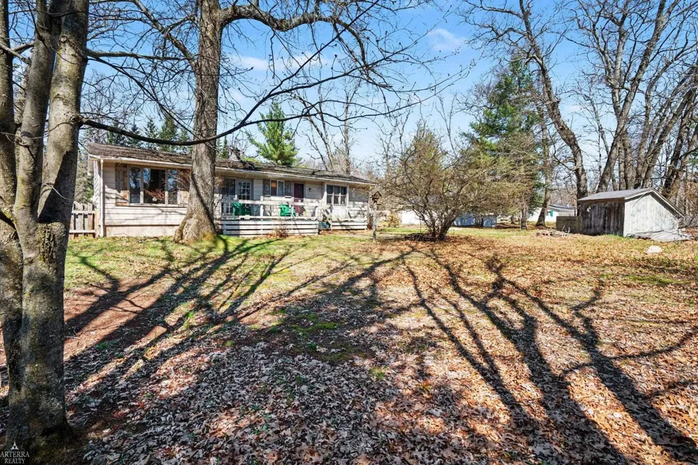 1592 Oakwood Drive Sage Township, MI 48624