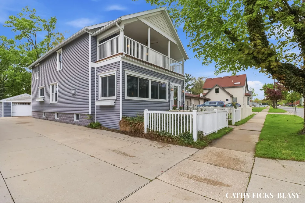 1012 Pearl Street St Joseph City, MI 49085