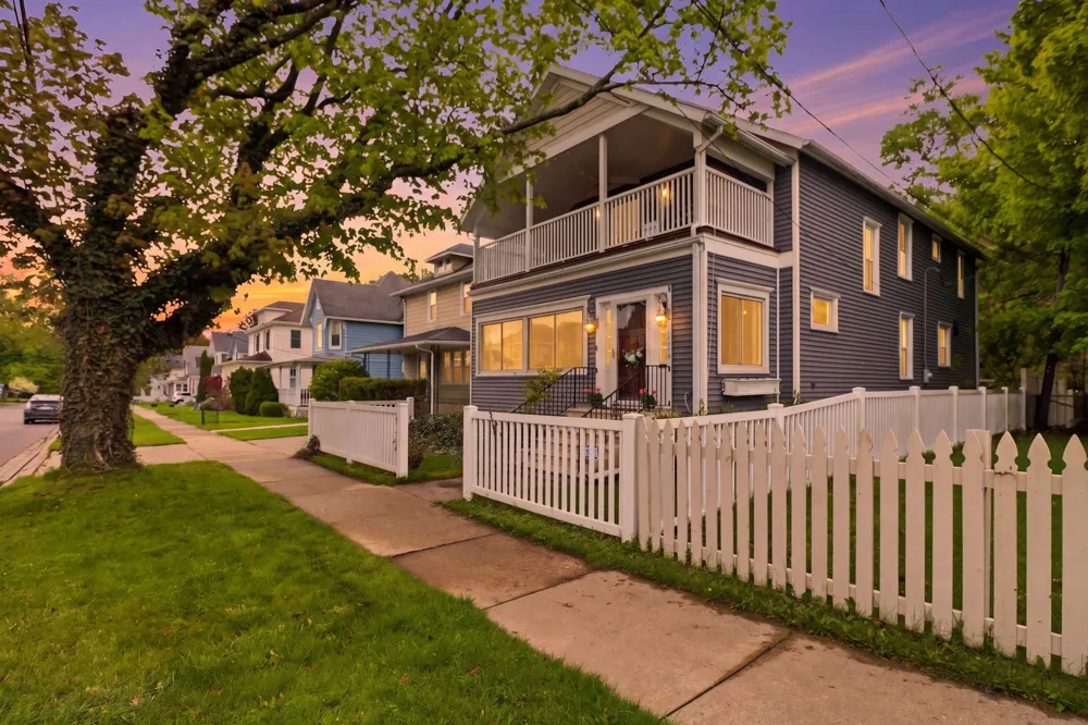 1012 Pearl Street St Joseph City, MI 49085