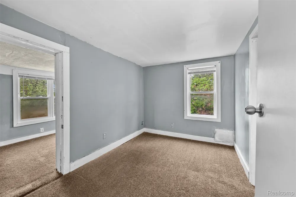 3605 Ash Street Inkster City, MI 48141