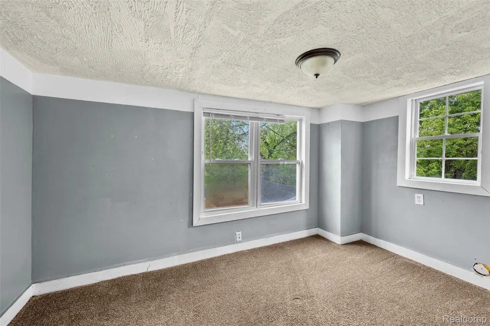 3605 Ash Street Inkster City, MI 48141