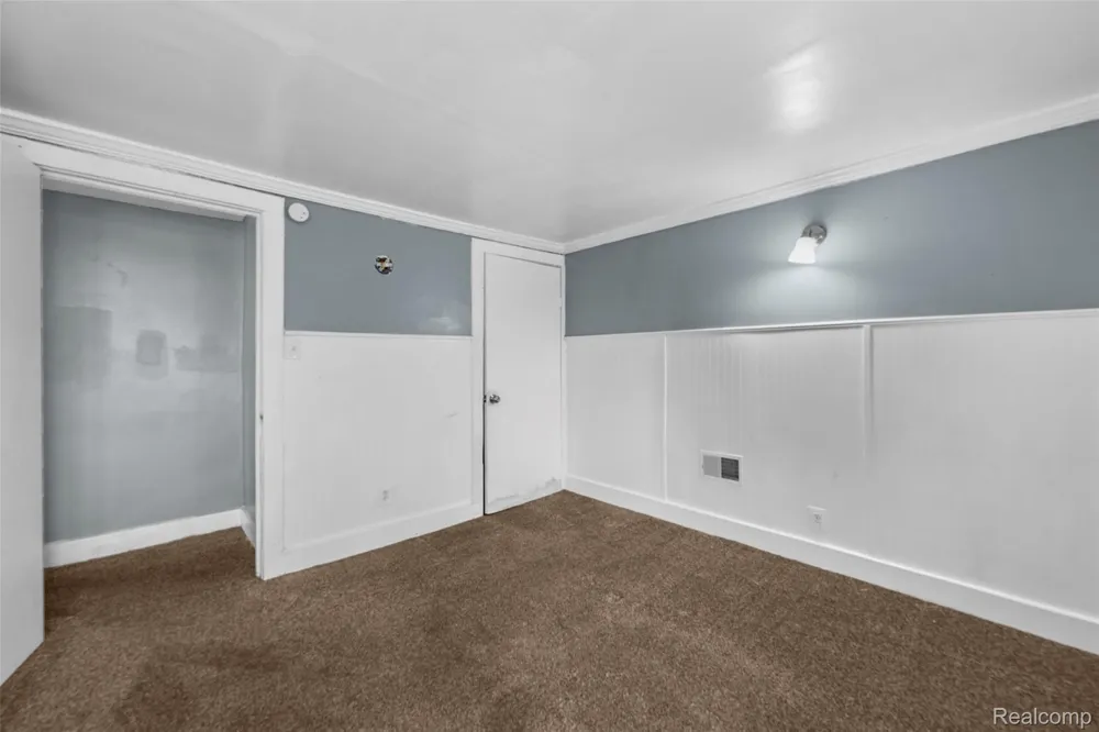 3605 Ash Street Inkster City, MI 48141