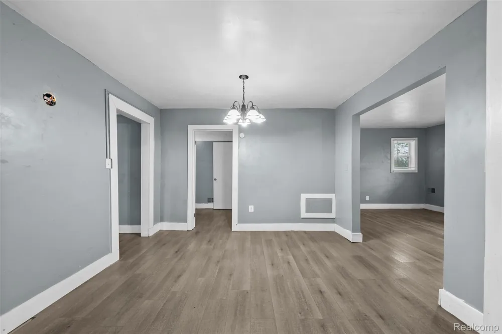 3605 Ash Street Inkster City, MI 48141