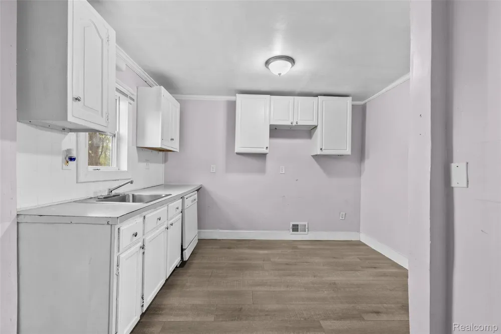 3605 Ash Street Inkster City, MI 48141