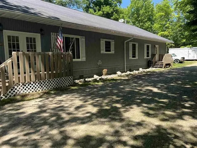 27646 White Cedar Drive St James Township, MI 49782