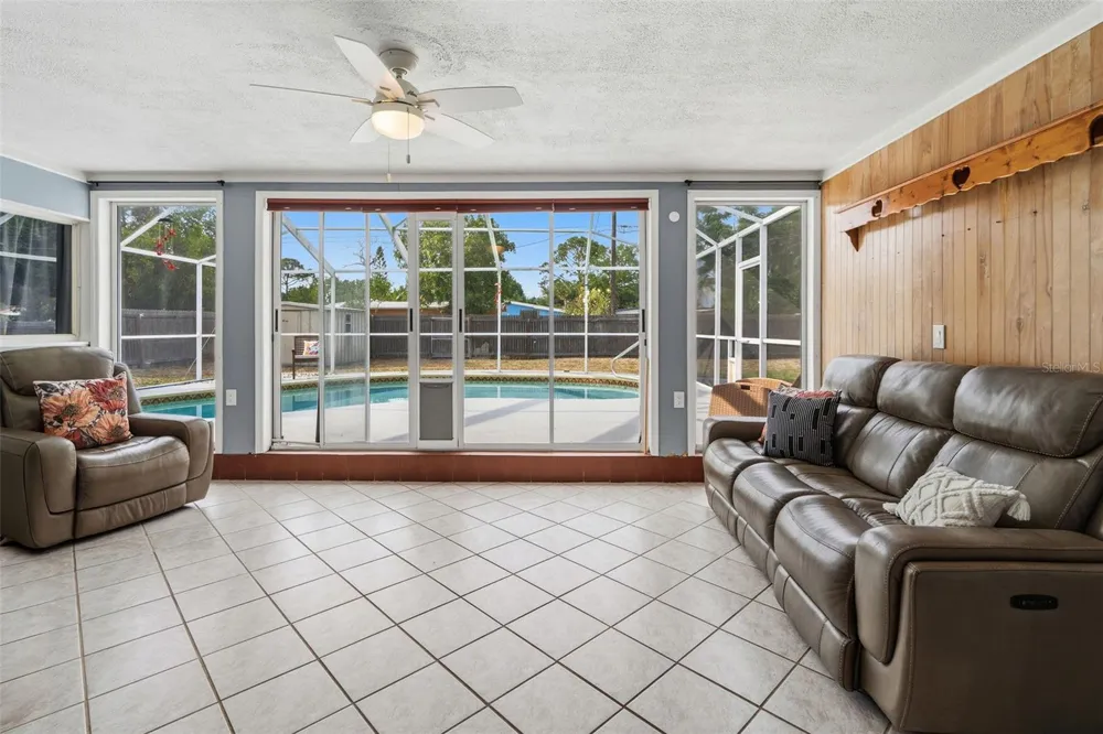 4333 71ST AVENUE Pinellas Park, FL 33781