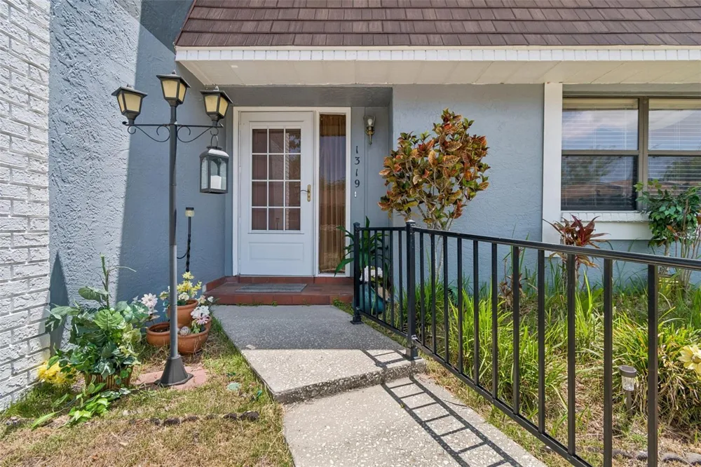 1319 ABBEY CRESCENT LANE Clearwater, FL 33759
