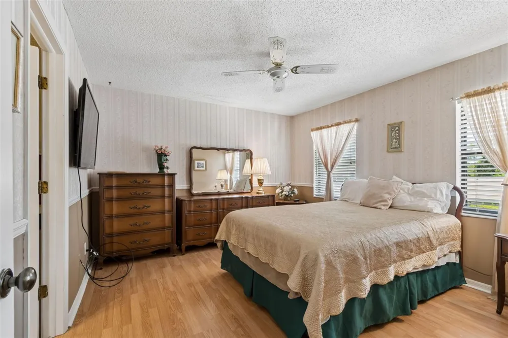 1319 ABBEY CRESCENT LANE Clearwater, FL 33759