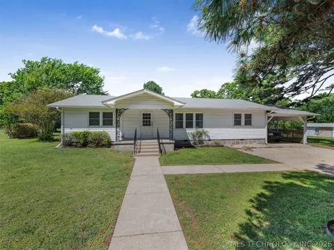 15083 State Highway 82