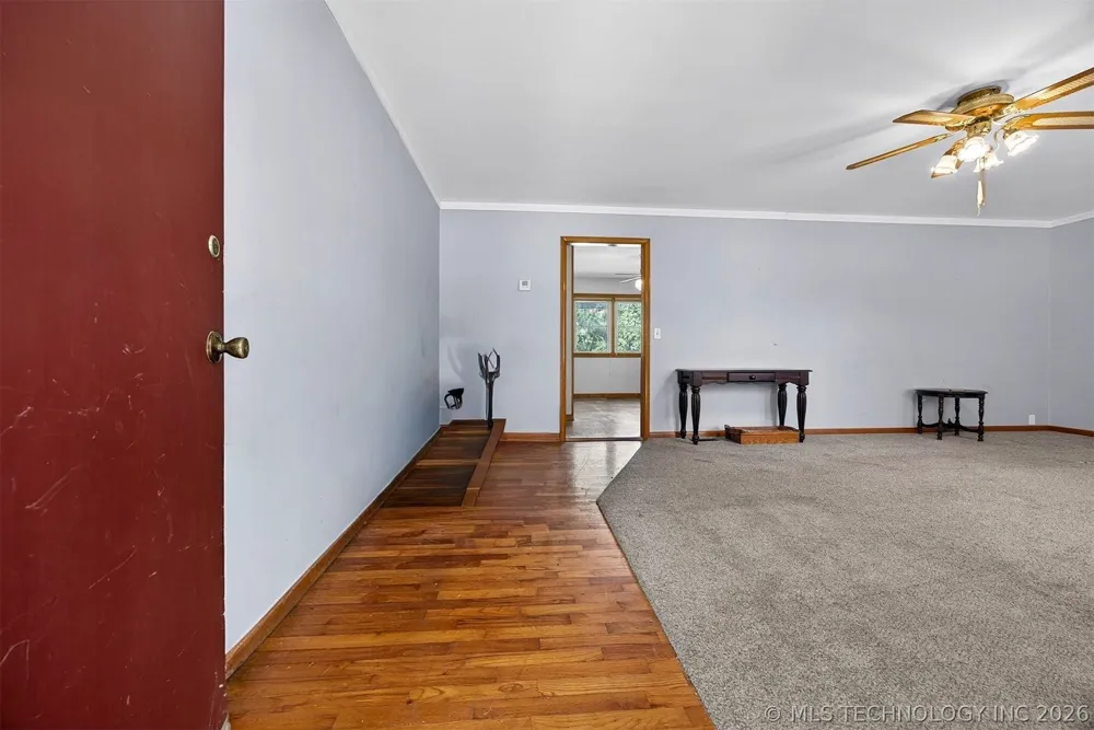 15083 State Highway 82 Tahlequah, OK 74464