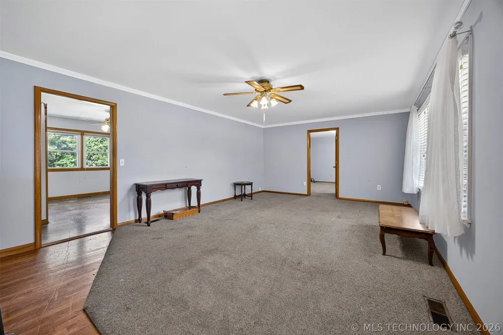 15083 State Highway 82 Tahlequah, OK 74464