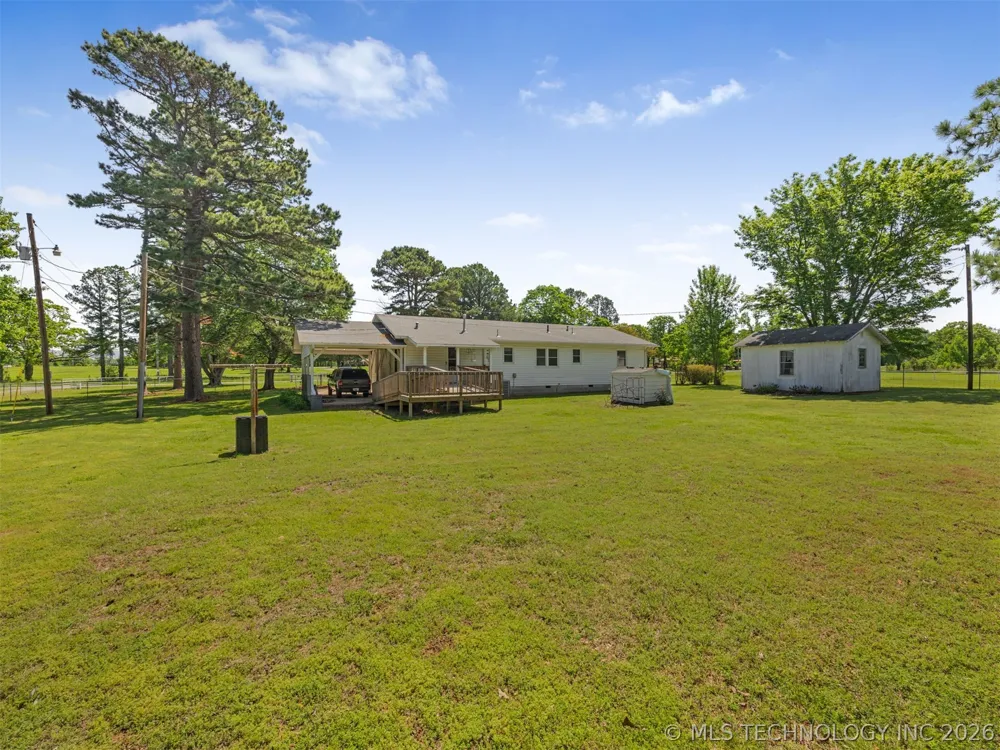 15083 State Highway 82 Tahlequah, OK 74464