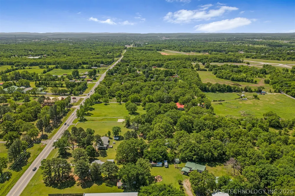 15083 State Highway 82 Tahlequah, OK 74464